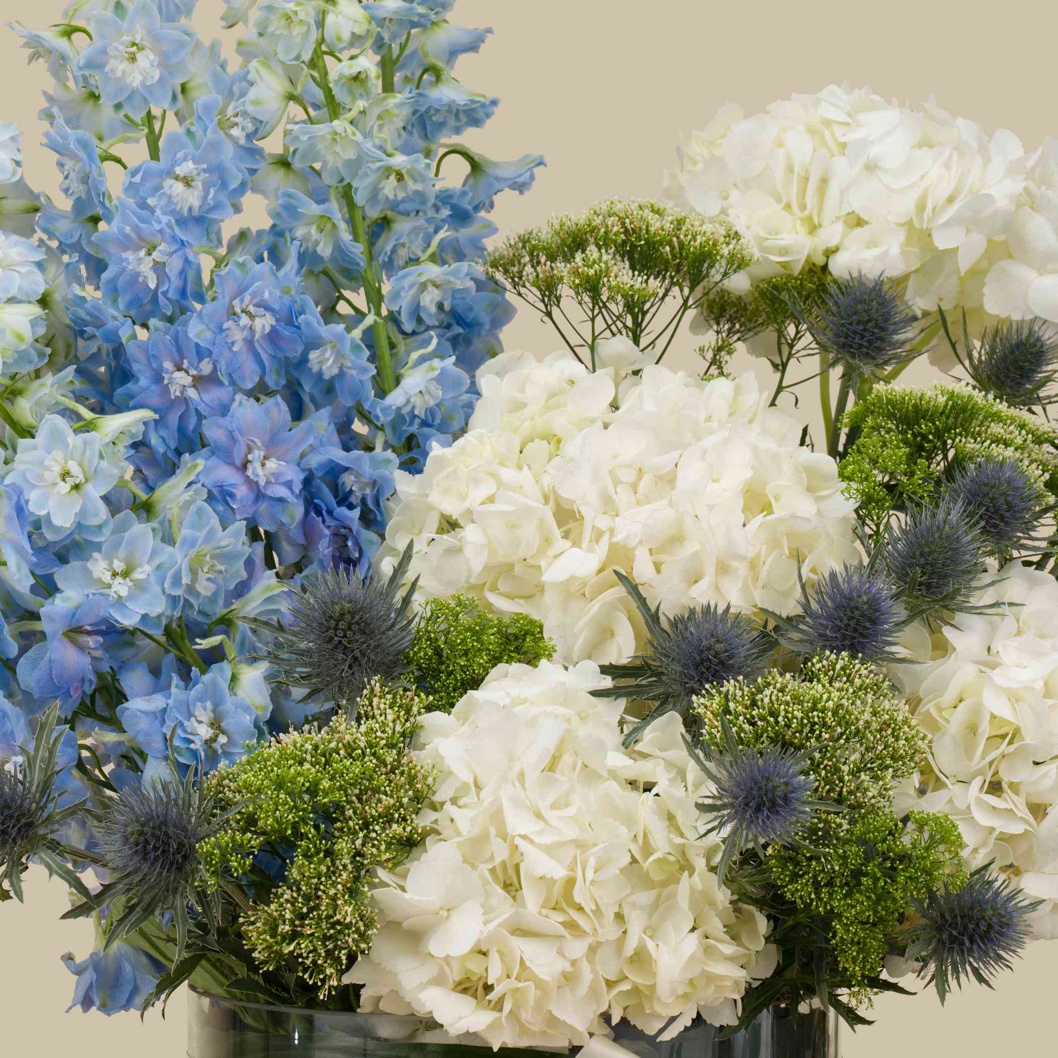 Sky’s Embrace Round Vase Sky’s Embrace Round Vase