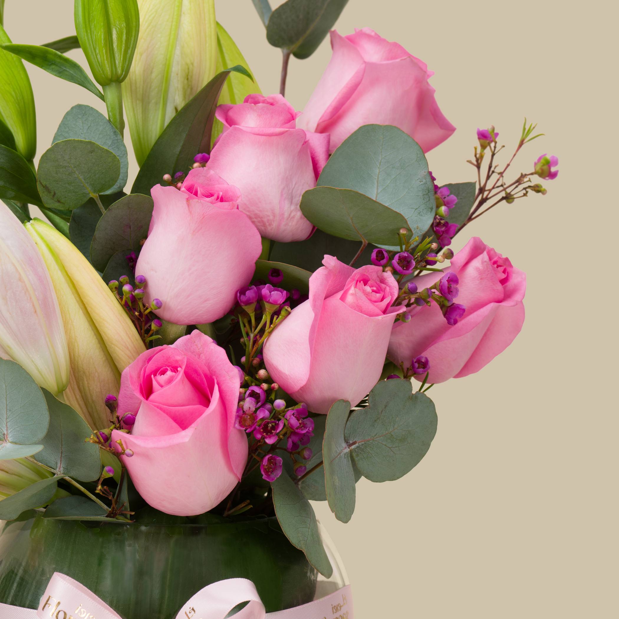 Pearl Flower Round Vase Pearl Flower Round Vase