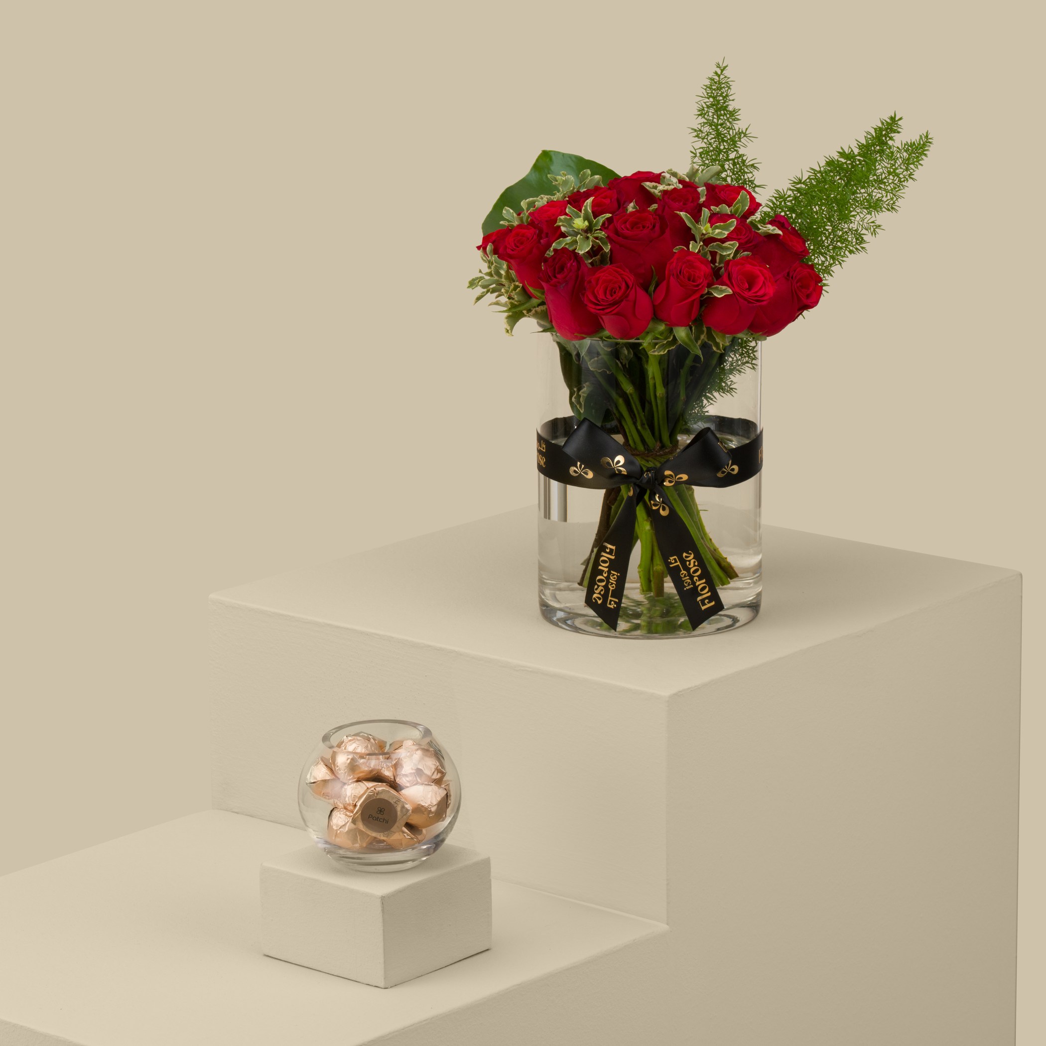 Chocolate Patchi Round | Crimson Splendor Vase Chocolate Patchi Round | Crimson Splendor Vase