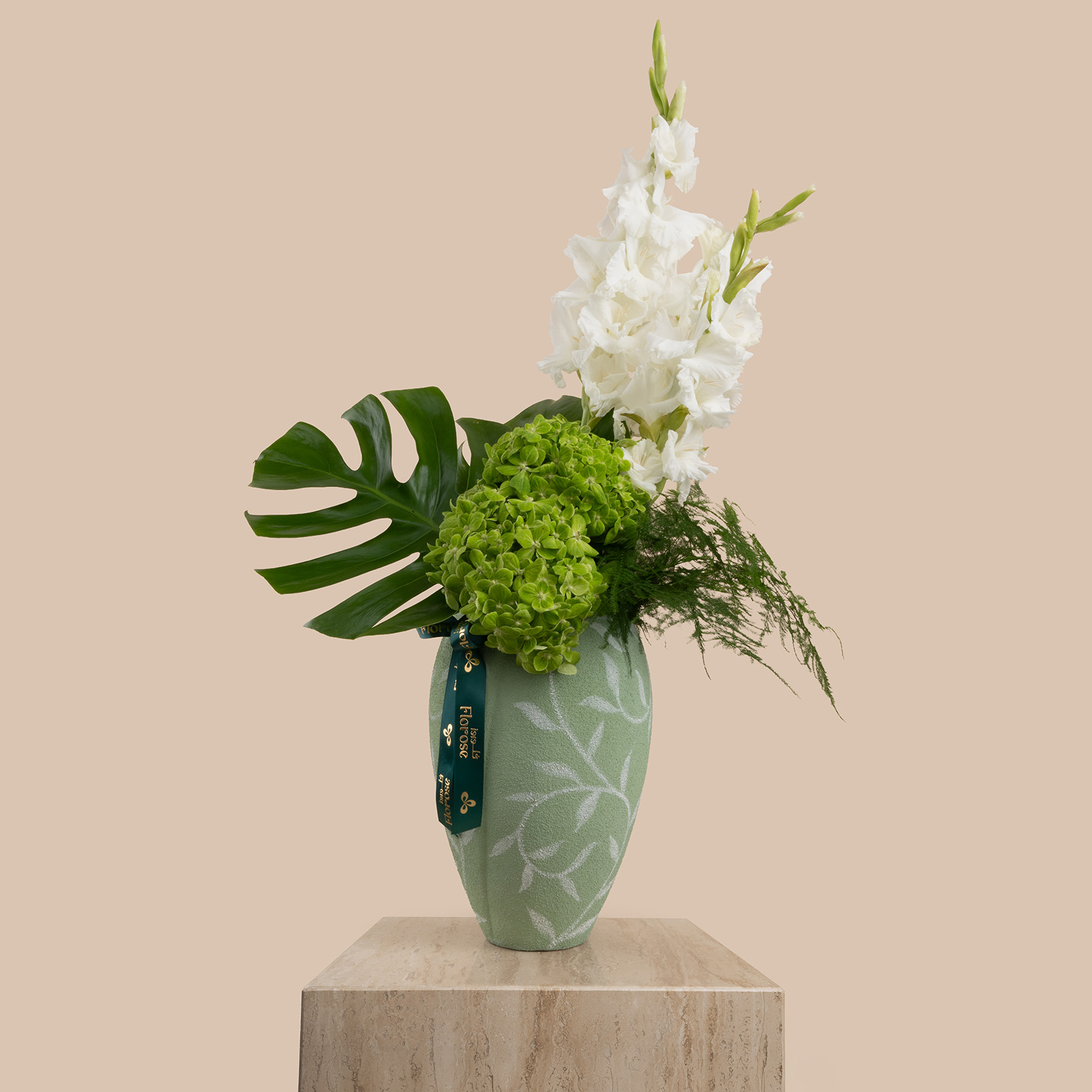 Premium Regal Beauty Vase Premium Regal Beauty Vase