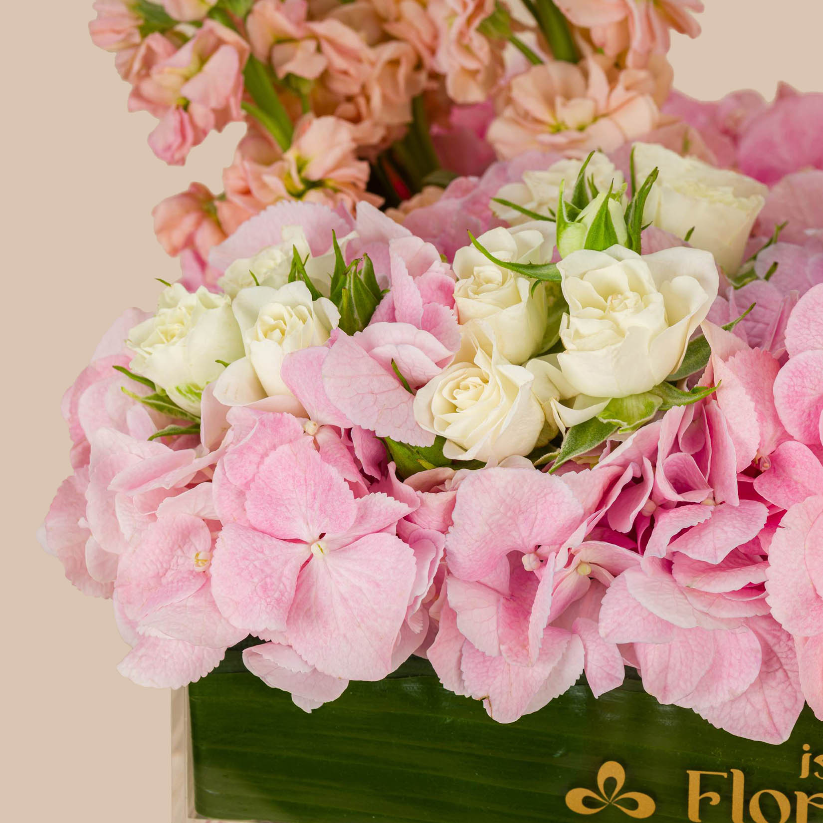 Patchi Chocolate Large Box 53 | Luxurious Roses Box Patchi Chocolate Large Box 53 | Luxurious Roses Box