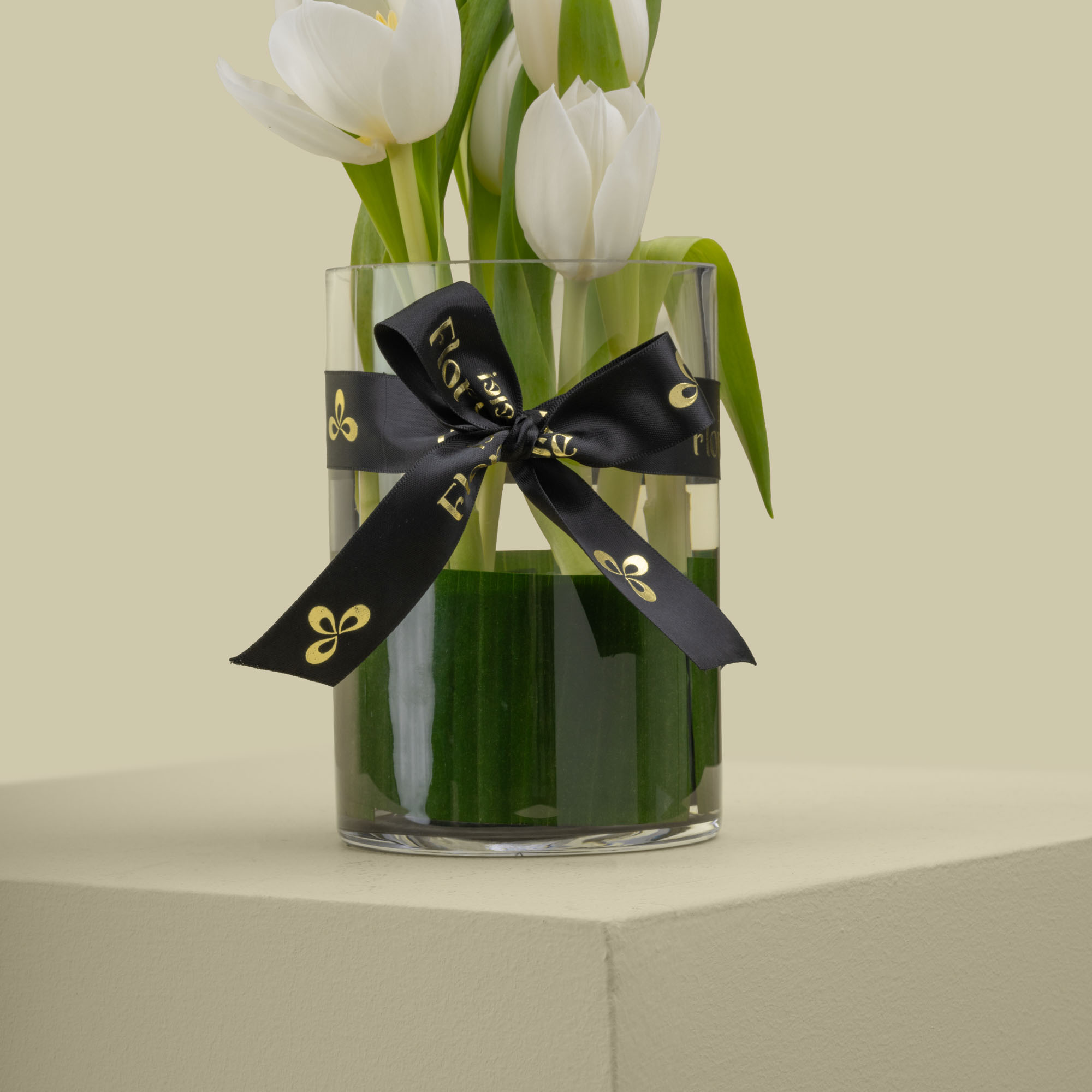 White Tulip Vase with ZUS Black Leather Bracelet White Tulip Vase with ZUS Black Leather Bracelet