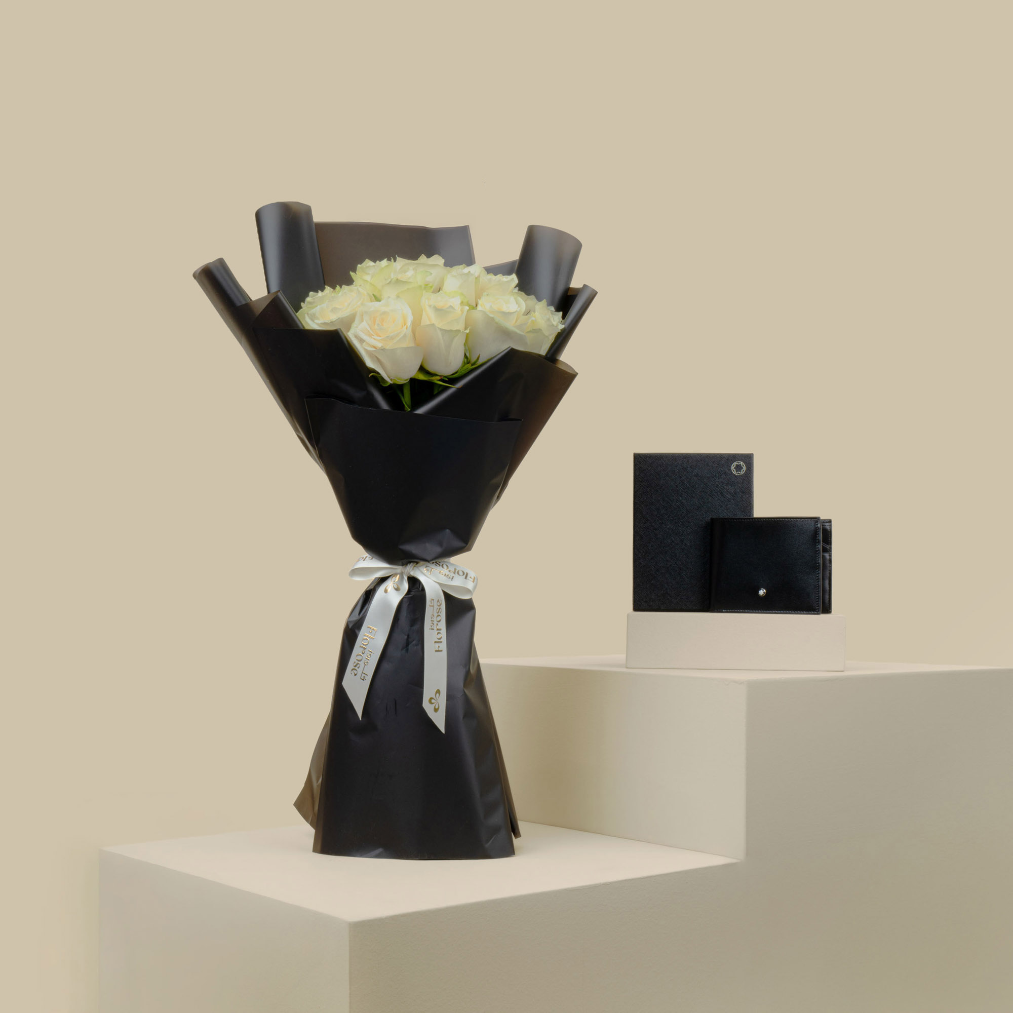 Montblanc | Classic Wallet Black | Essence of Love Bouquet Montblanc | Classic Wallet Black | Essence of Love Bouquet