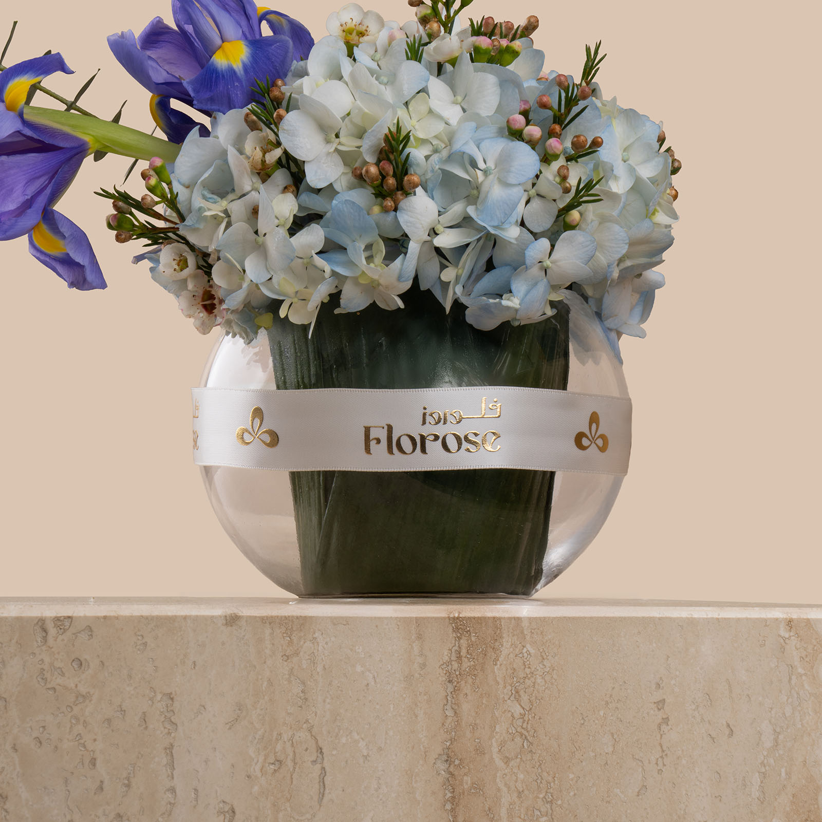 Godiva | Royal Chocolate Box | Blue Mist Vase Godiva | Royal Chocolate Box | Blue Mist Vase