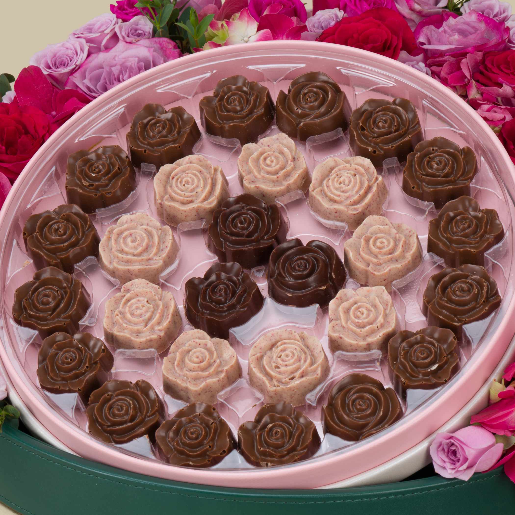 Bostani Large Box Of Rose Chocolates | Flower Circle Bostani Large Box Of Rose Chocolates | Flower Circle