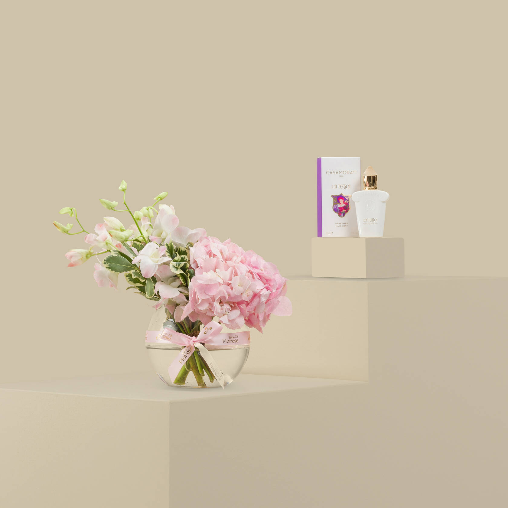 Casamorati La Tosca Hair Spray | Pink Shy Round Vase Casamorati La Tosca Hair Spray | Pink Shy Round Vase