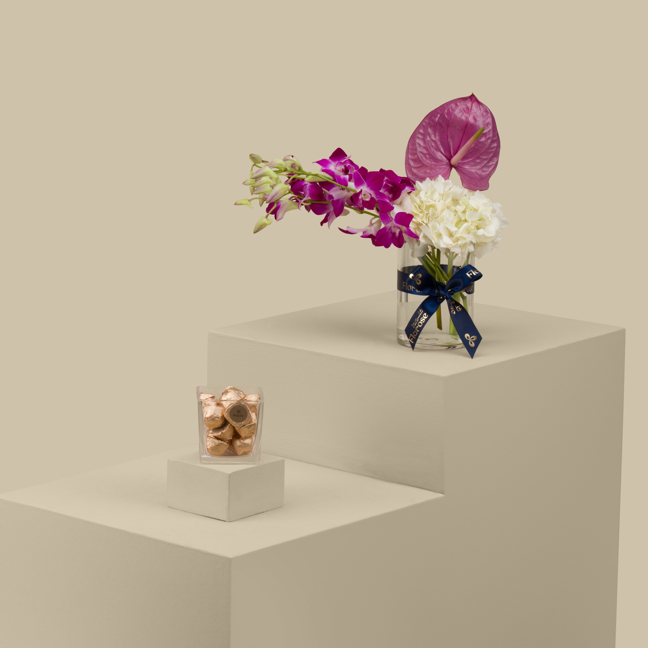 Chocolate Patchi Round | Eternal Moments Vase Chocolate Patchi Round | Eternal Moments Vase