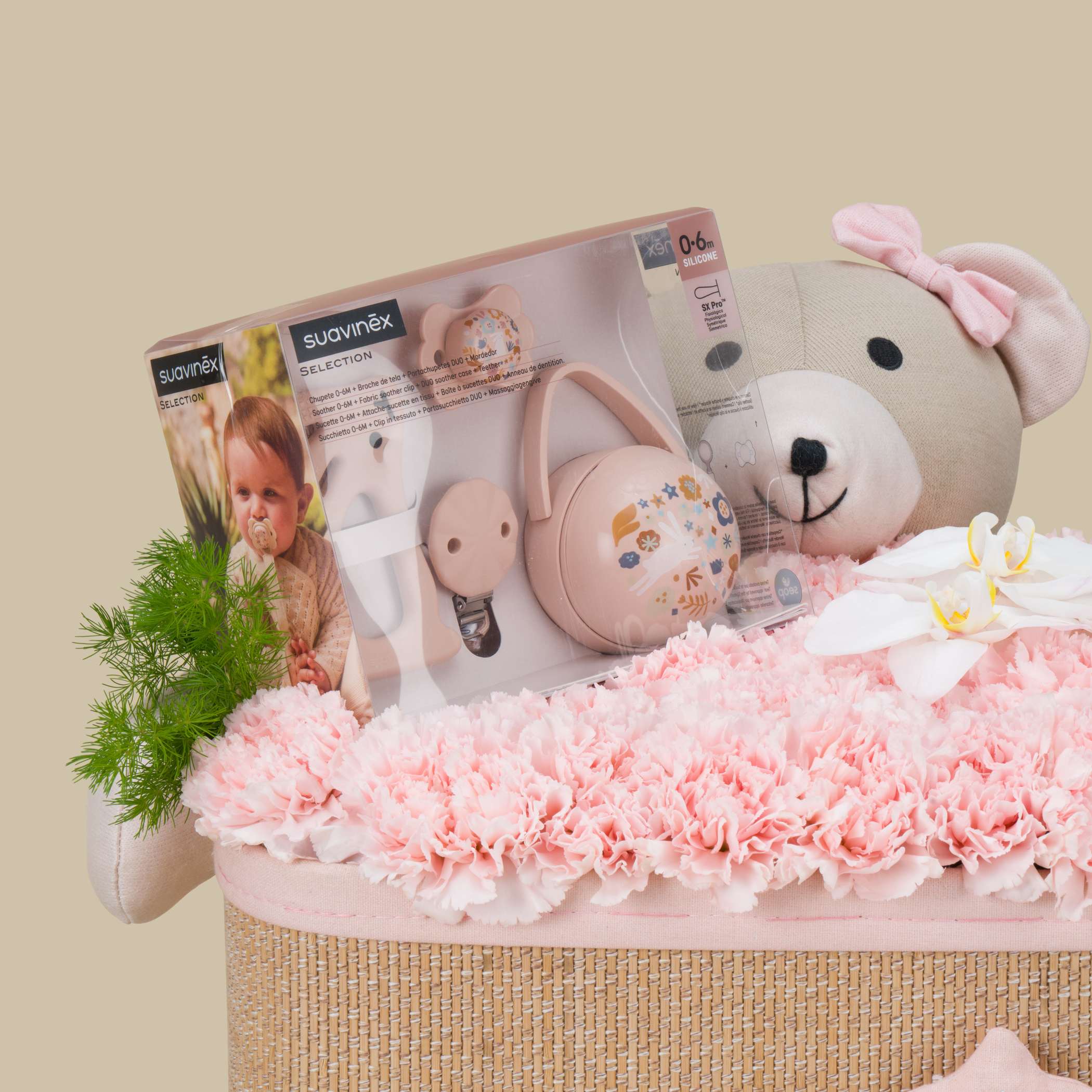 Suavinex Gift Set Wonderland | Childhood Kindness Basket Suavinex Gift Set Wonderland | Childhood Kindness Basket