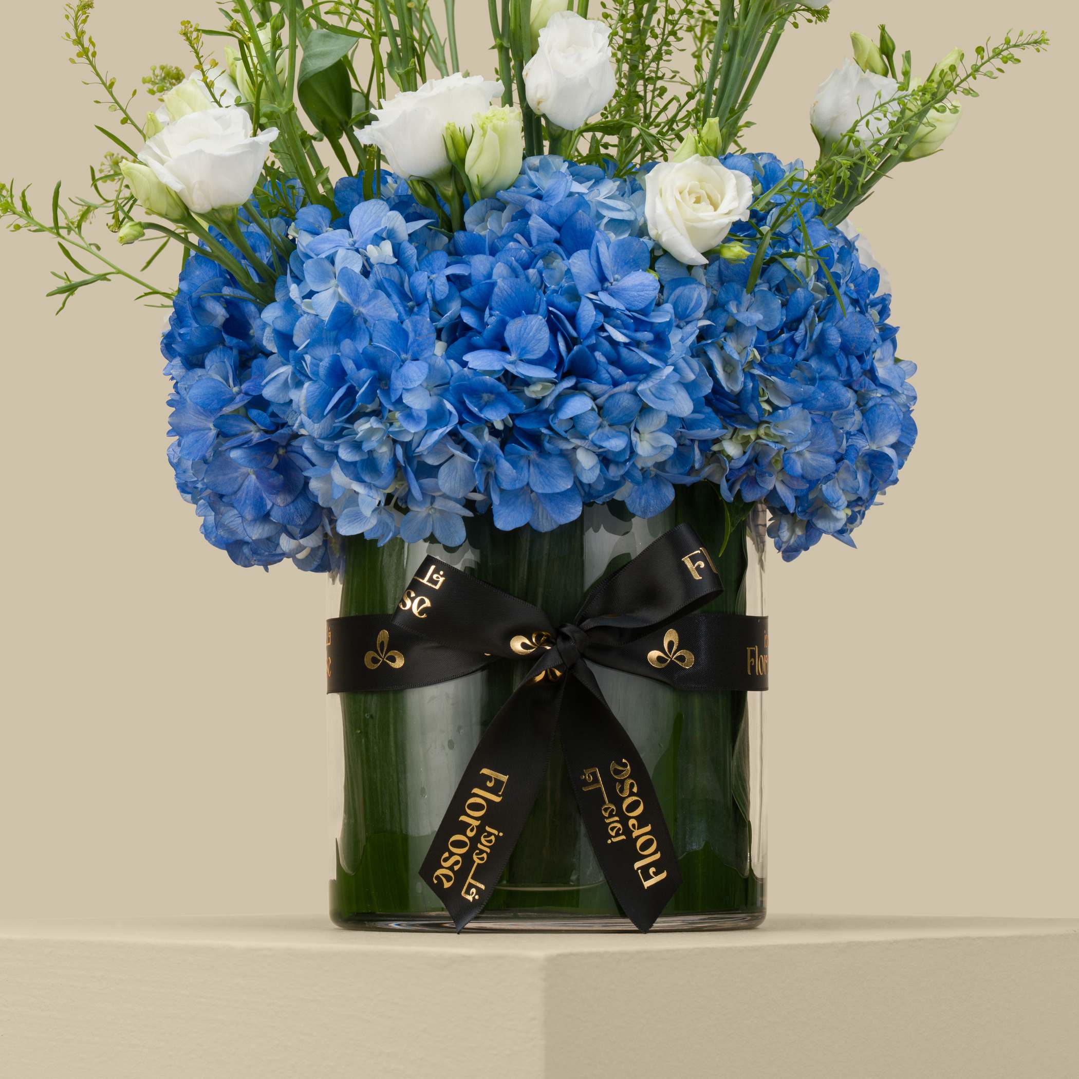 Scattered Pearls Vase Scattered Pearls Vase