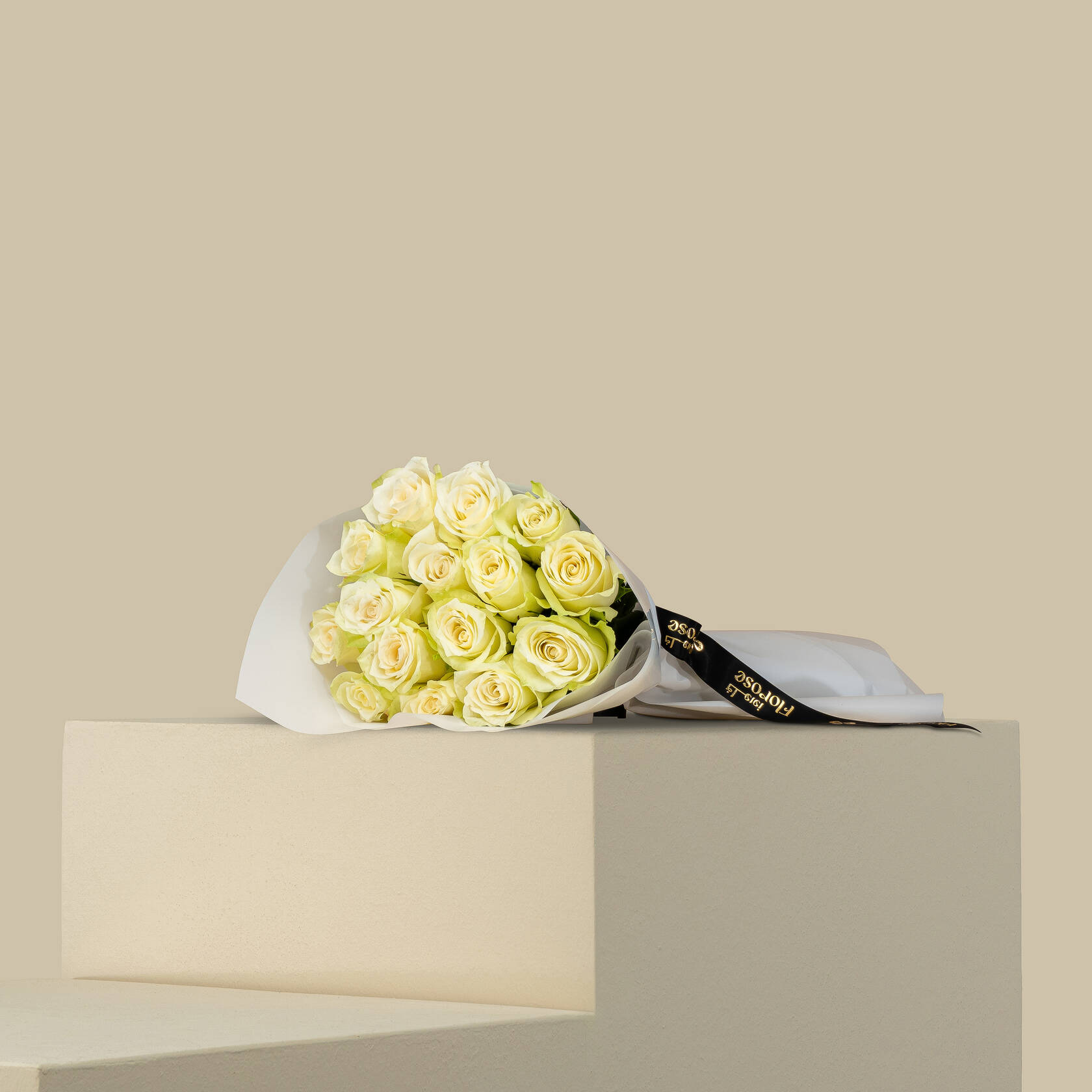 Passionate Rose Bouquet White | 15 Flowers Passionate Rose Bouquet White | 15 Flowers