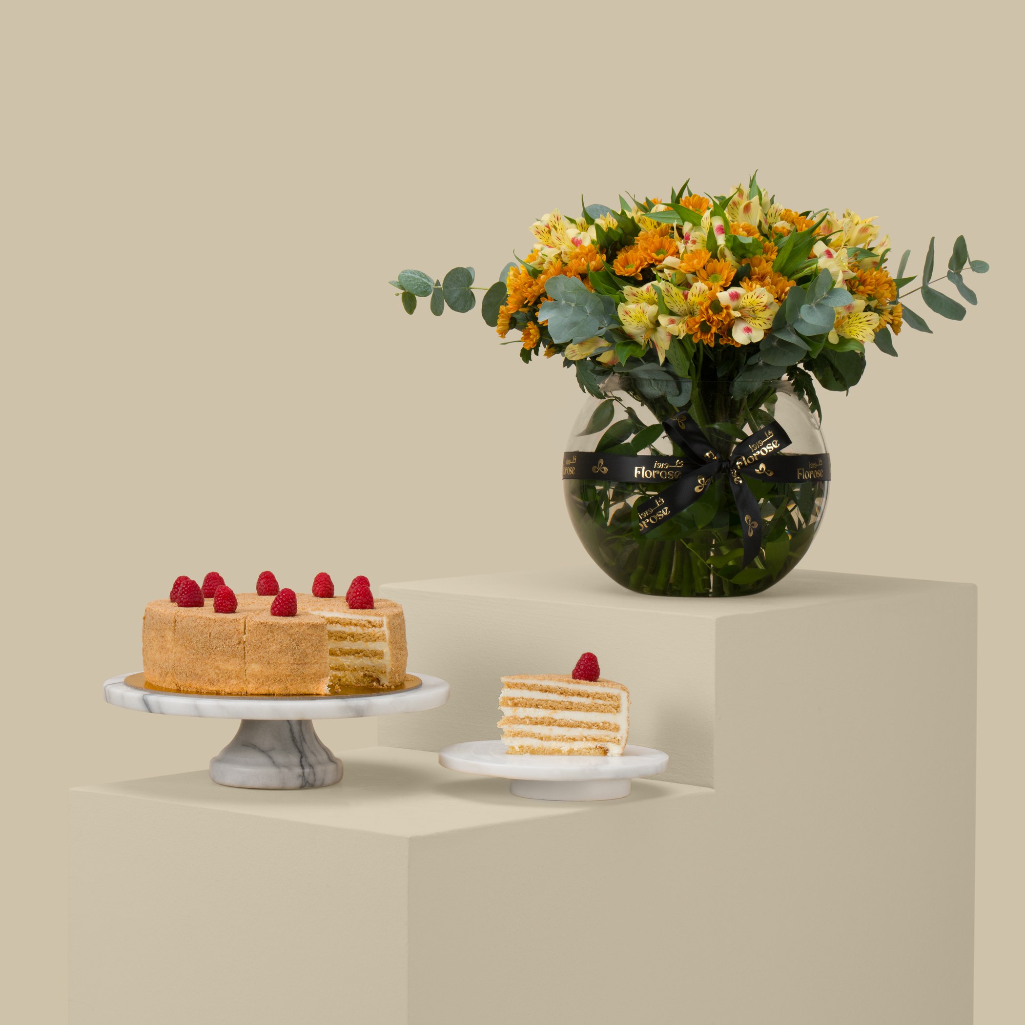 Ganache Honey Cake | Sun Flame Round Vase Ganache Honey Cake | Sun Flame Round Vase