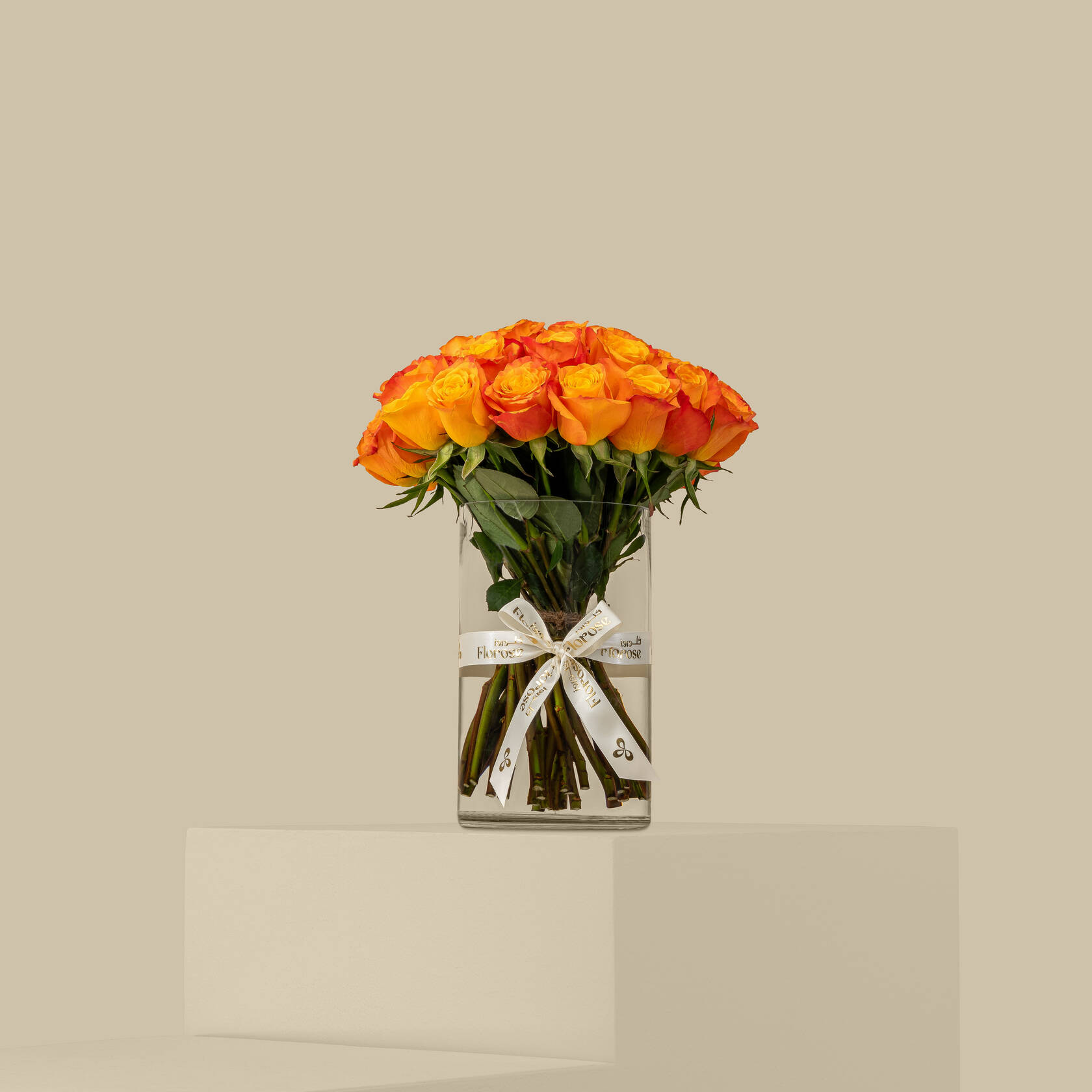 Attractive Rose Vase Orange | 35 Flowers Attractive Rose Vase Orange | 35 Flowers