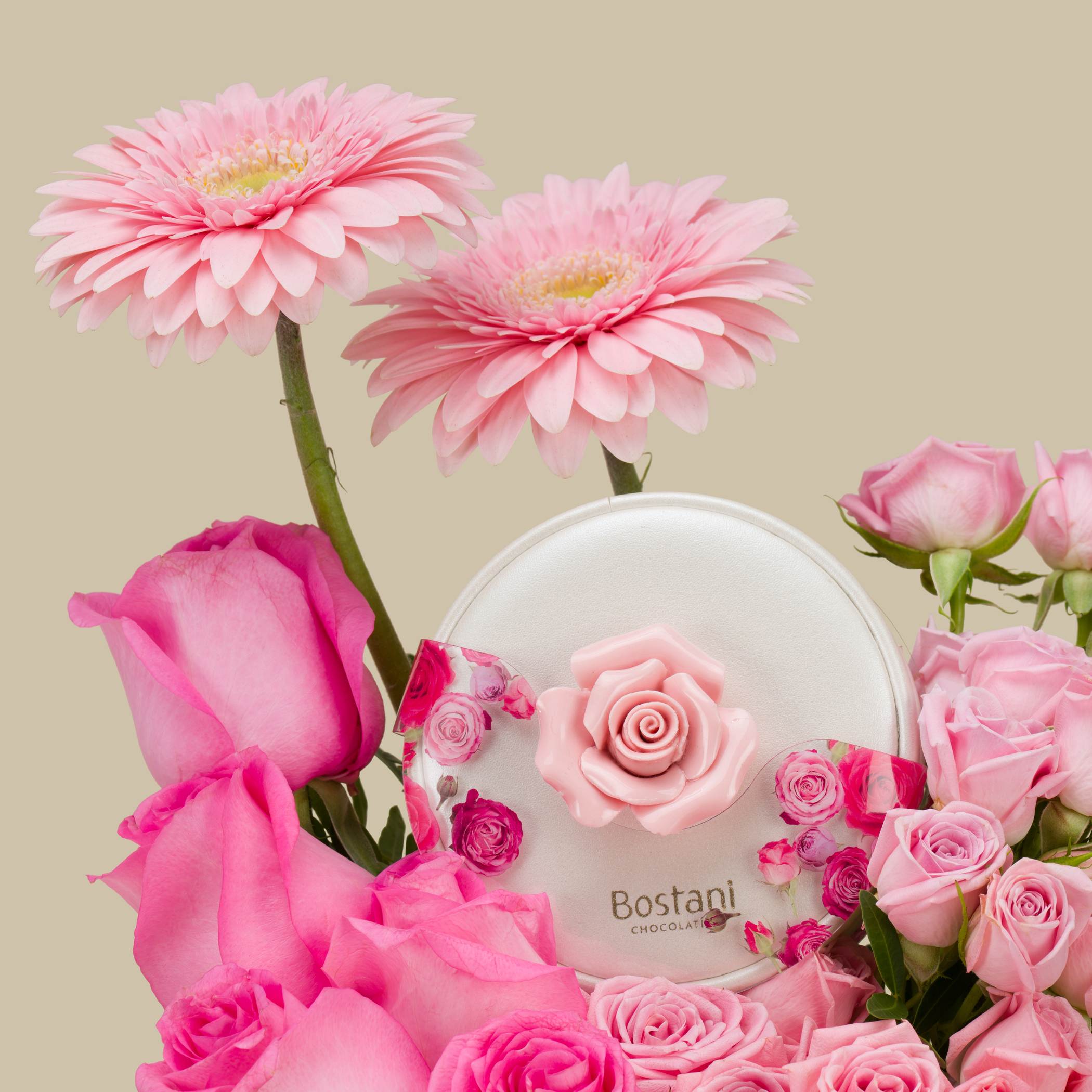 Bostani Small Box Of Rose Chocolates | Pink Flower Vase Bostani Small Box Of Rose Chocolates | Pink Flower Vase