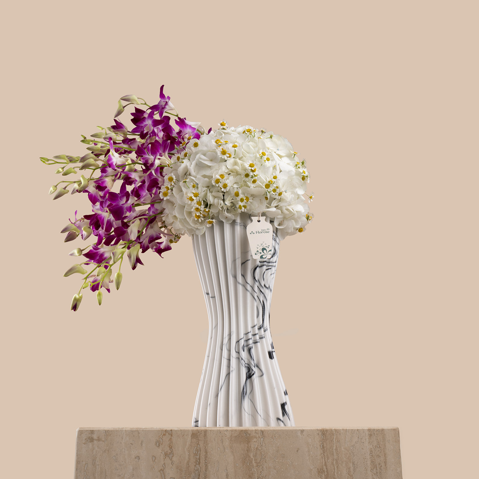 Enchanting Beauty Premium Vase Enchanting Beauty Premium Vase