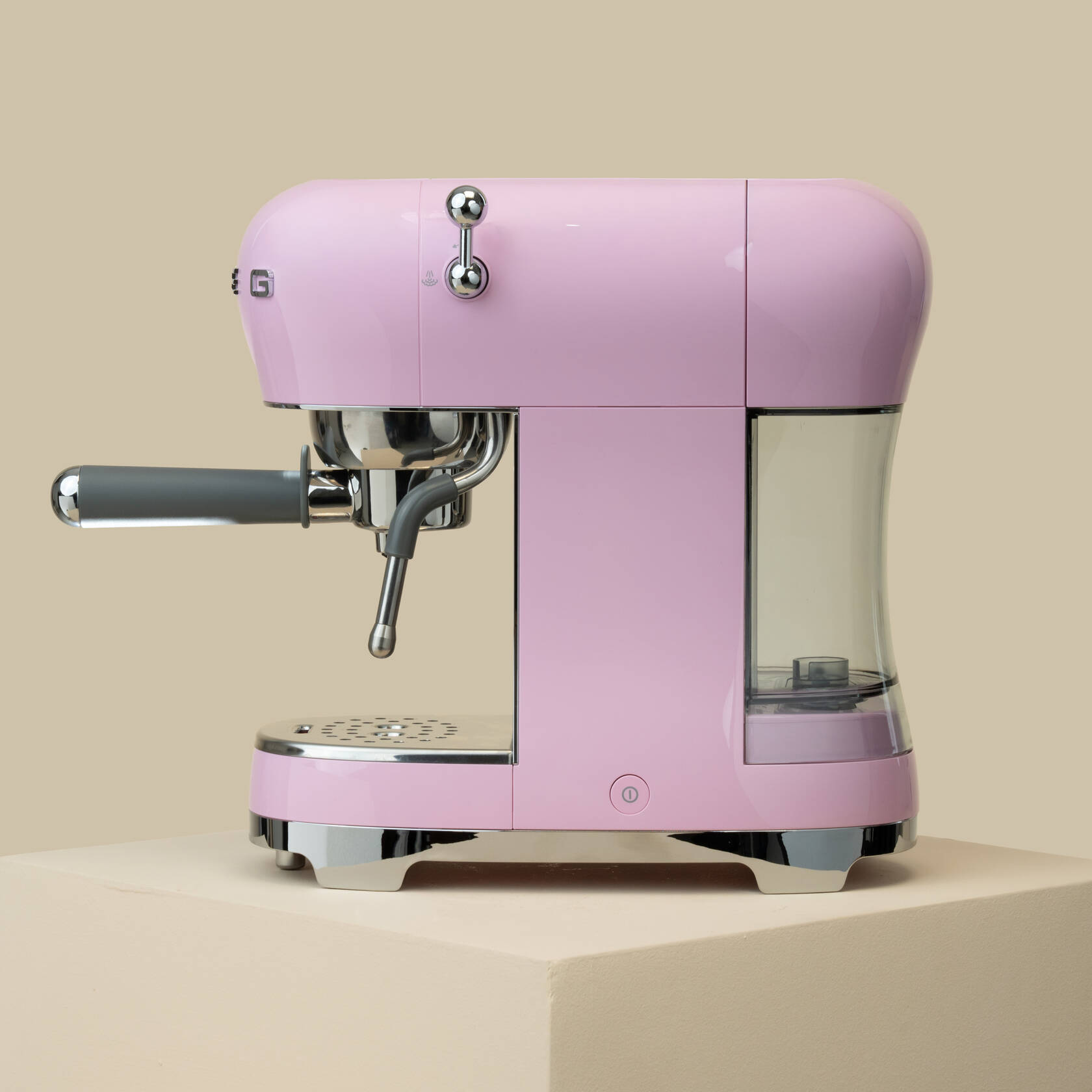 Smeg 50’s Retro Style Espresso Coffee Machine with Pump Pink | Blooming Heart Acrylic Box Smeg 50’s Retro Style Espresso Coffee Machine with Pump Pink | Blooming Heart Acrylic Box