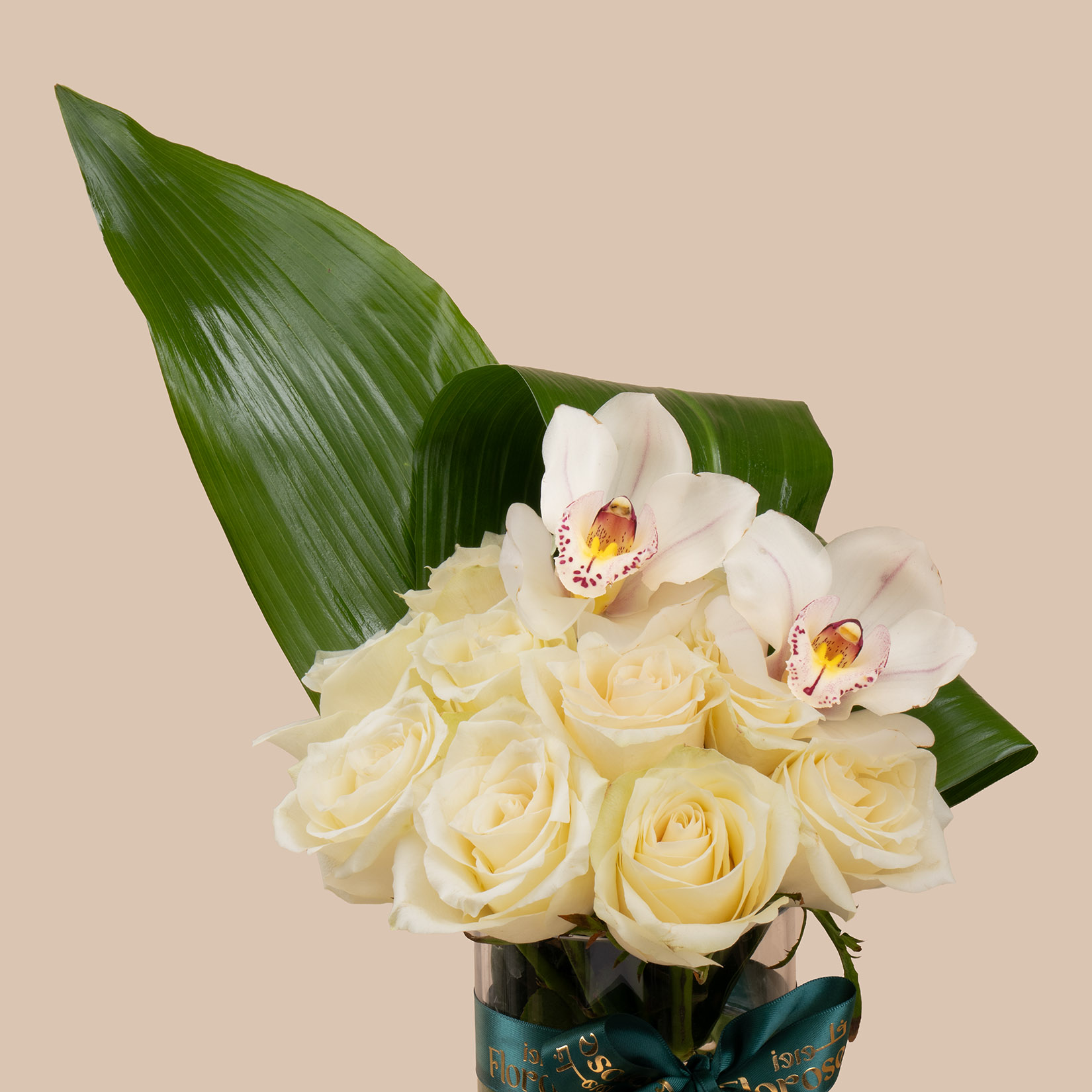 Bostani | Musical Chocolate Tin | Legacy of Pride Vase Bostani | Musical Chocolate Tin | Legacy of Pride Vase