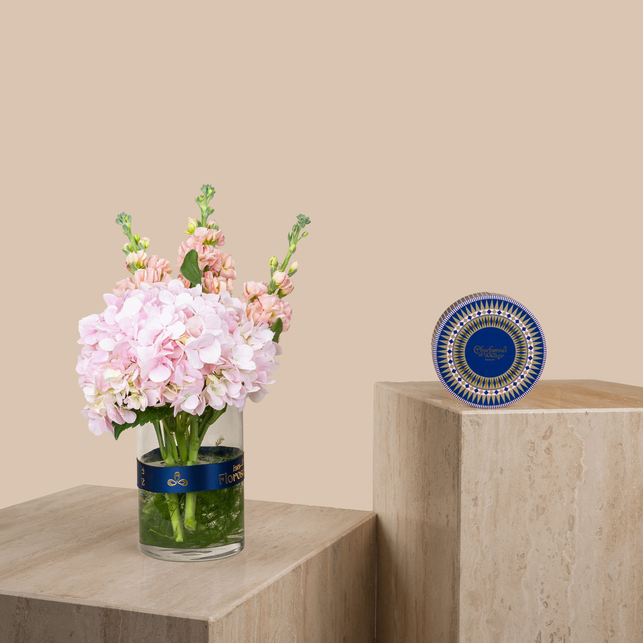 Charbonnel Luxury Chocolate Box | Pink Touch Vase Charbonnel Luxury Chocolate Box | Pink Touch Vase