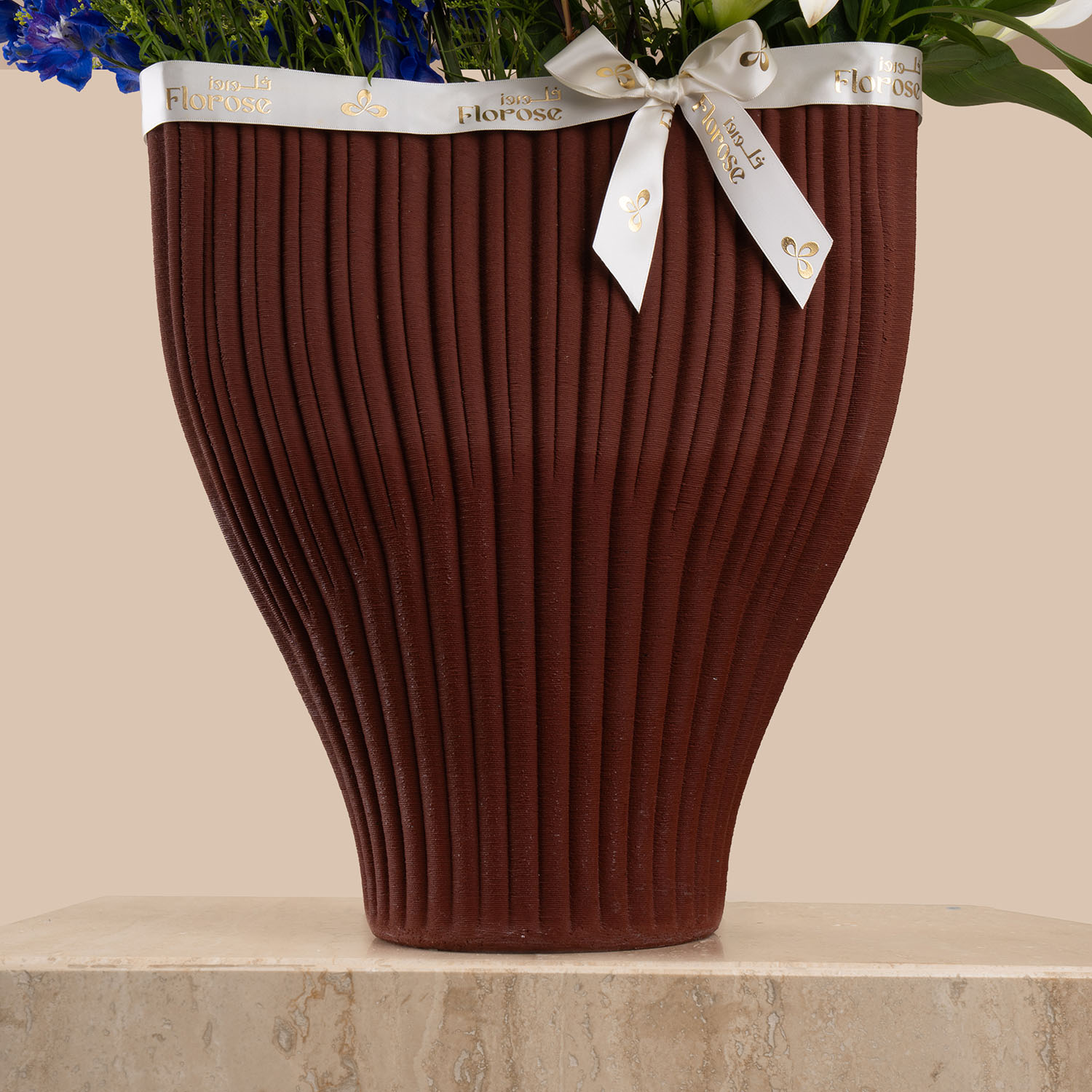 Signature Elegance Premium Vase Signature Elegance Premium Vase