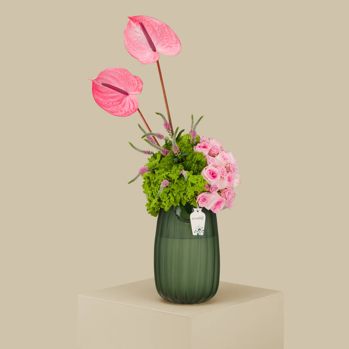 Uniqueness Premium Vase Uniqueness Premium Vase