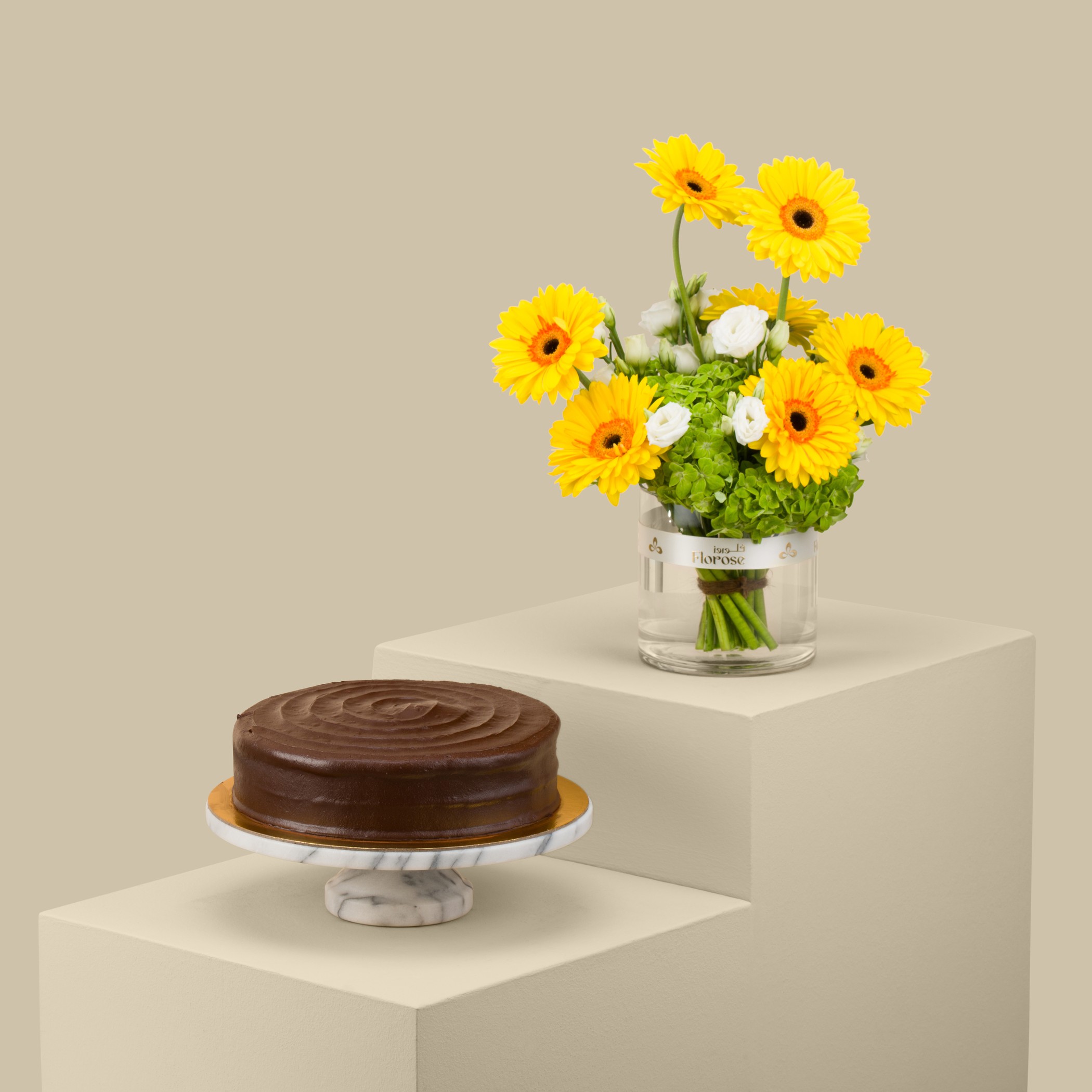 Helen Chocolate Cake | Morning Happiness Vase Helen Chocolate Cake | Morning Happiness Vase