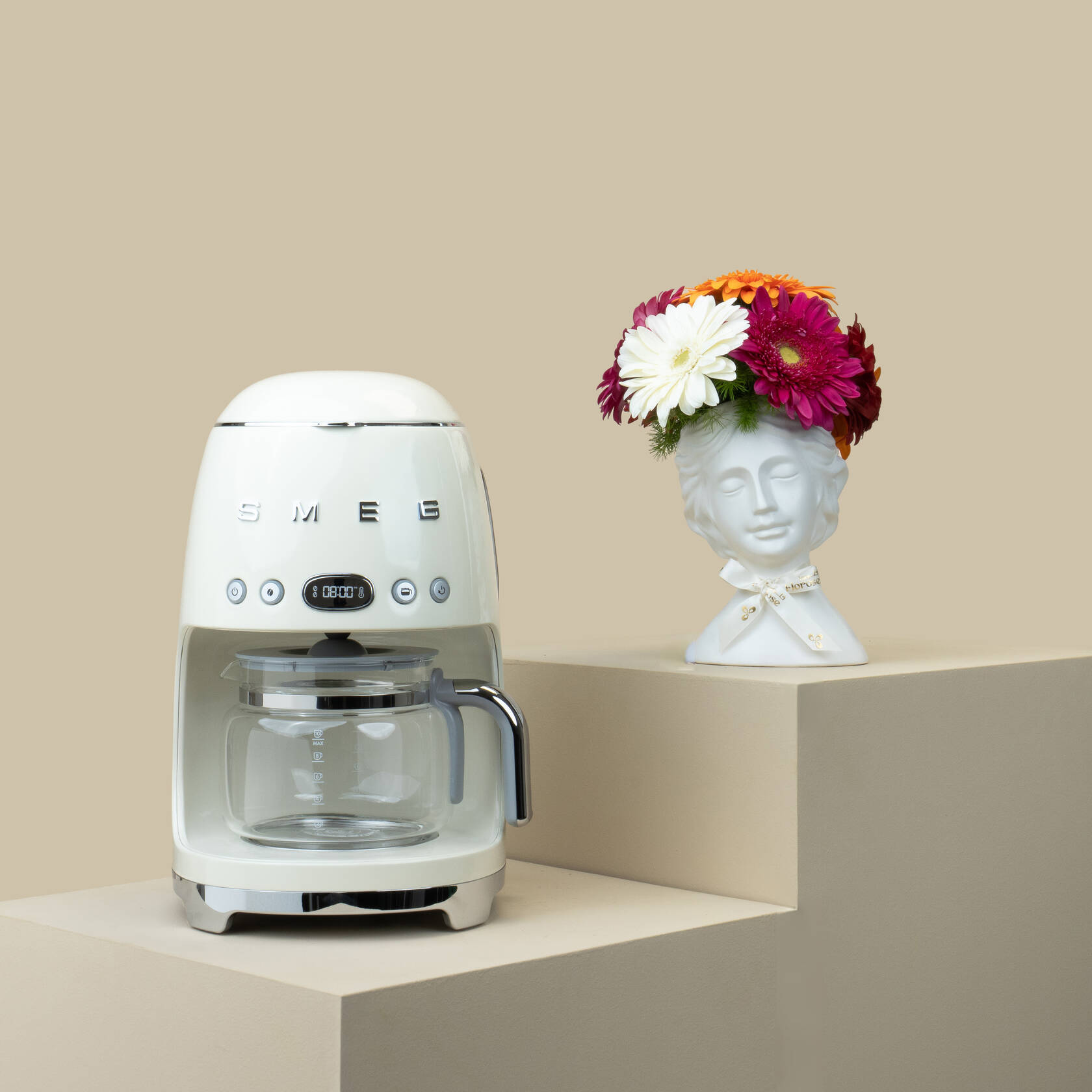 Smeg 50's Style Drip Filter Coffee Machine Cream | Joy Sculpture Vase Smeg 50's Style Drip Filter Coffee Machine Cream | Joy Sculpture Vase