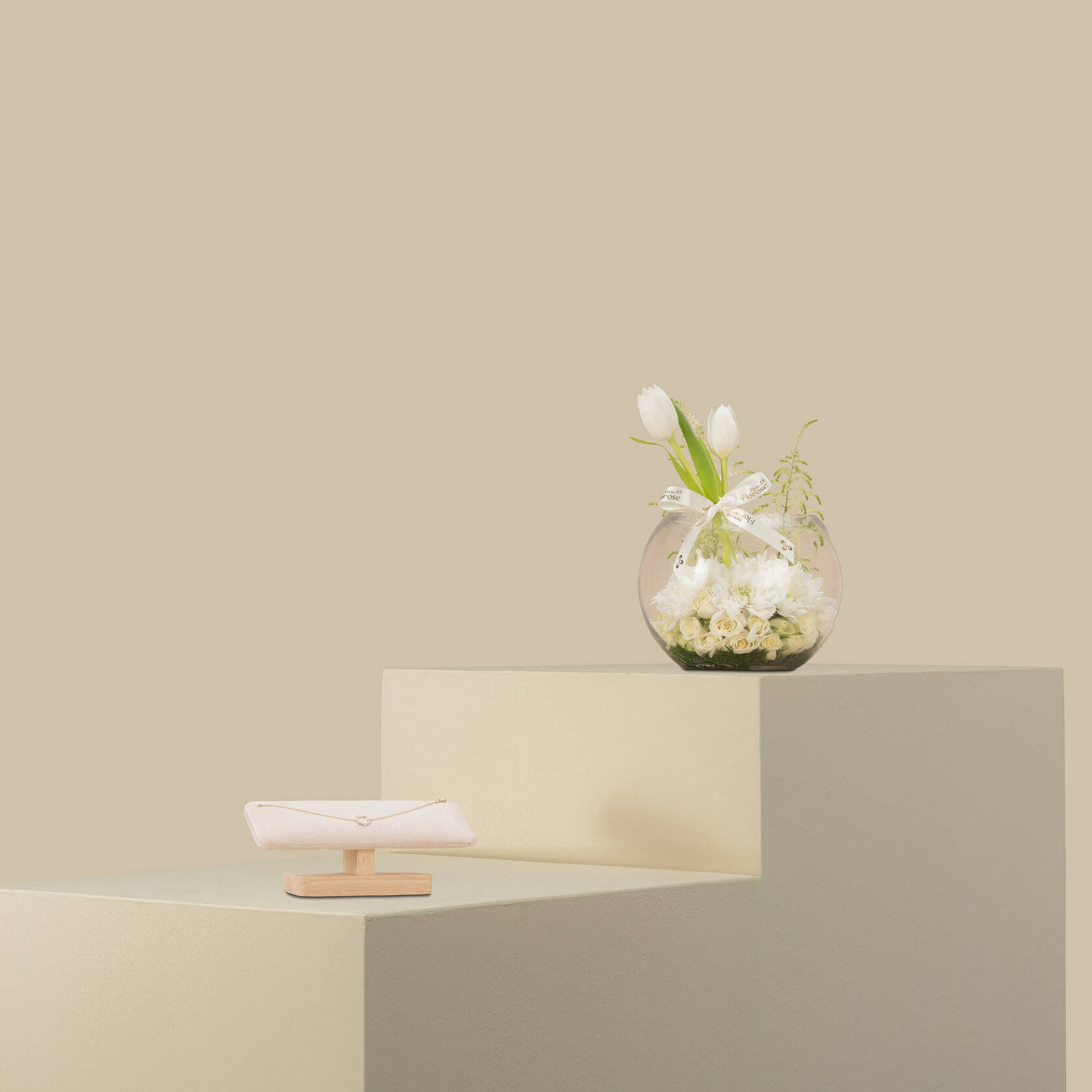 Damas Revolve Trio Bracelet | Coconut Round Vase Damas Revolve Trio Bracelet | Coconut Round Vase
